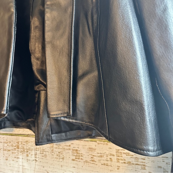 JESSICA LONDON Leather “Buttery Soft” Black Cropped Jacket Size 18 - Picture 5 of 10